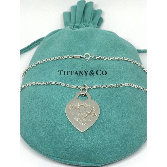 Large Return to Tiffany Etched Heart and Arrow Pendant, Necklace Sterling Silver - Picture 5 of 12
